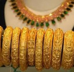 ஒரே நாளில் ரூ. 2,080 உயர்வு தங்கம் விலை ரூ. 97,400