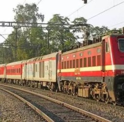 மதுரை கோட்டத்தில் பராமரிப்புப் பணி: திருச்சி வழியாக செல்லும் 5 ரெயில்கள் மாற்றுப்பாதையில் இயக்கம்