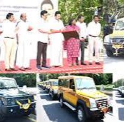 பழங்குடியின மாணவர்களுக்கு 26 வாகனங்கள்