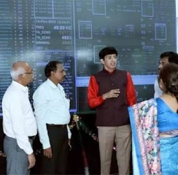 வடகிழக்கு பருவமழை: முன்னெச்சரிக்கை நடவடிக்கைகள் குறித்து மின்வாரிய தலைவர் ஆலோசனை