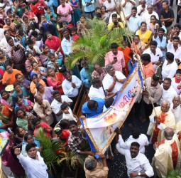 புதுச்சேரி தட்டாஞ்சாவடி புனித பாத்திமா லுார்து அன்னை ஆலய 71-வது ஆலய பெருவிழா