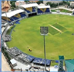 மதுரையில் சர்வதேச தரத்தில் கிரிக்கெட் மைதானம் - திறந்து வைத்த தோனி