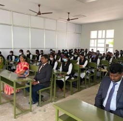 நாமக்கல் அரசு சட்டக்கல்லூரியில் முதலாண்டு வகுப்புகள் தொடக்க விழா