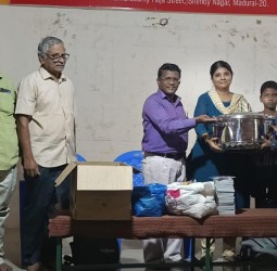 சேவாலயம் இல்ல மாணவர்களுக்கு தீபாவளி இனிப்பு வழங்குதல்