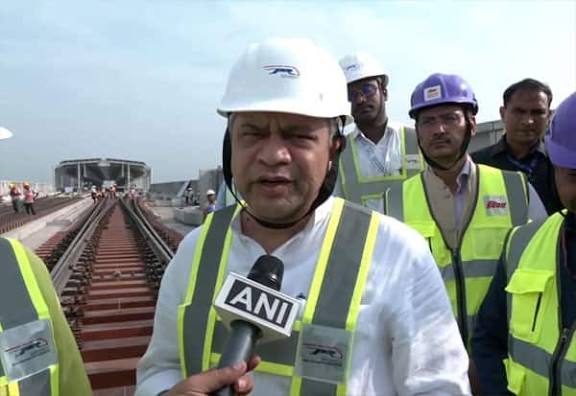 நாட்டின் முதல் புல்லட் ரயில் ஆக.2027ல் இயக்கம்: மத்திய அமைச்சர் அஸ்வினி வைஷ்ணவ்