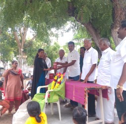 மொடக்குறிச்சி வட்டம், குளூர் ஊராட்சி, செங்கரைப்பாளையத்தில் காந்தி ஜெயந்தி விழா