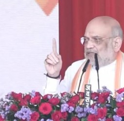 மாவோயிஸ்டுகளுடன் பேச்சுவார்த்தை நடத்த என்ன இருக்கிறது?” - அமித் ஷா கேள்வி