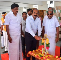 கூடுதல் மருந்து சேமிப்பு கிடங்கை காணொளி காட்சி மூலம் முதல்வர் நேற்று திறந்துவைத்தார்.