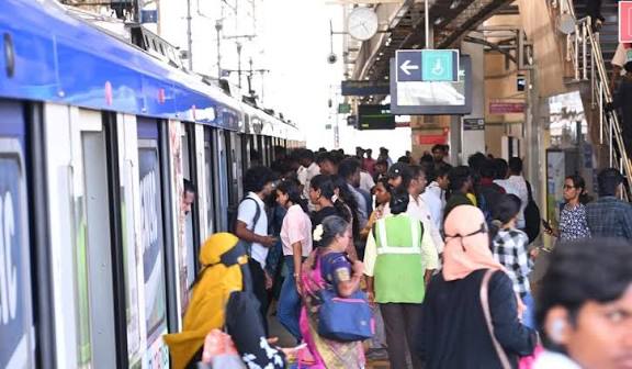 மெட்ரோ சேவைக்கு பயணிகள் 5-க்கு 4.3 மதிப்பெண் வழங்கல்: கம்யூனிட்டி ஆஃப் மெட்ரோஸ் ஆய்வில் தகவல்