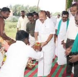 வீராணம் ஏரியில் ரூ.63.50 கோடி வெள்ள தடுப்பு பணிகள்: அமைச்சர் எம்.ஆர்.கே.பன்னீர்செல்வம் துவக்கி வைத்தார்