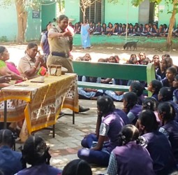 பெண்கள் மற்றும் குழந்தைகளுக்கு எதிரான குற்றங்கள், குழந்தை திருமணம், போஸ்கோ சட்டம் குறித்து விழிப்புணர்வு நிகழ்ச்சி