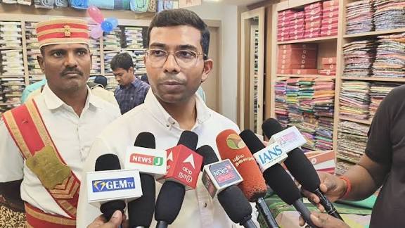 விழுப்புரம் மாவட்டத்தில் வடகிழக்கு பருவமழை முன்னெச்சரிக்கை பணிகள்: கலெக்டர் ஷேக் அப்துல் ஆய்வு