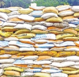 பருவமழை முன்னெச்சரிக்கையாக 1000 ஆயிரம் மணல் மூட்டைகள், உபகரணங்கள் தயார்நிலை