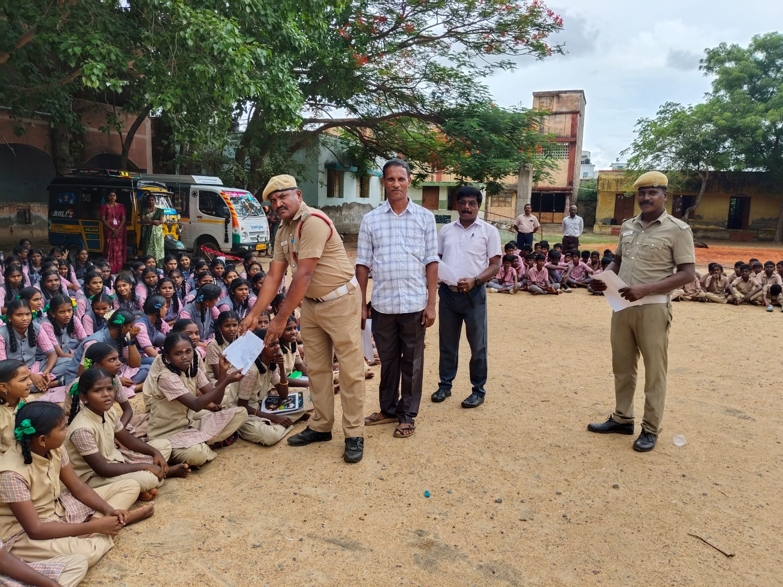*விபத்தில்லா தீபாவளி கொண்டாடுவோம் - விழிப்புணர்வு நிகழ்ச்சி.*
