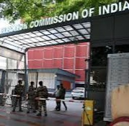 புதிய தமிழகம் உட்பட 10 கட்சிகளுக்கு தேர்தல் ஆணையம் நோட்டீஸ்