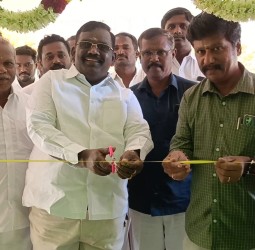 நிலக்கோட்டை அருகே உச்சணம்பட்டியில்,ரூபாய் 32 இலட்சம் மதிப்பிலான புதிய ஊராட்சி மன்ற கட்டிடம் திறந்துவைக்கப்பட்டது.