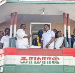 காமராஜர் உருவ சிலைக்கு பிரின்ஸ் எம்எல்ஏ மாலை அணிவித்து மரியாதை