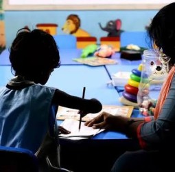 பெற்றோர்களின் கனிவான கவனத்திற்கு...