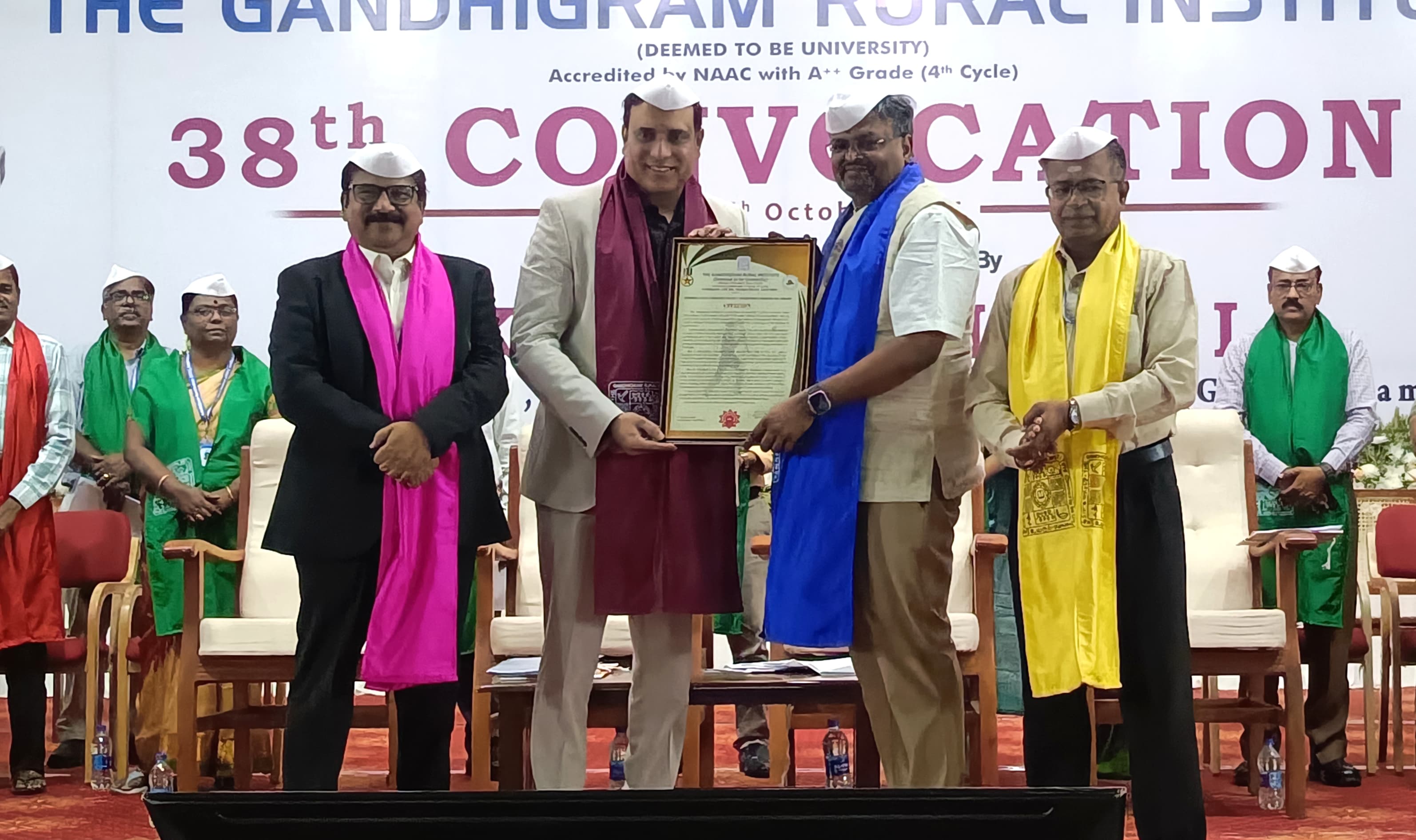 காந்திகிராம கிராம பல்கலைக்கழகத்தில் நடந்த 38வது பட்டமளிப்பு விழா