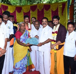 சீர்காழி அருகே காரைமேடு சித்தர்புரம்    ஸ்ரீ சத்குரு ராஜேந்திர சுவாமிகளின் 8-ஆம் ஆண்டு குருபூஜை விழா