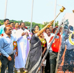 சேலம் மாவட்ட வருவாய் அளவில் பள்ளி மாணவ, மாணவிகளுக்கான குடியரசு தின விழா