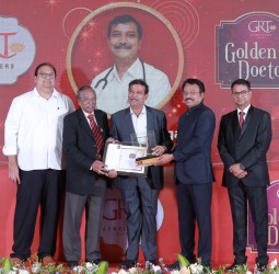 கோவை டாக்டருக்கு  கோல்டன் டாக்டர் விருது