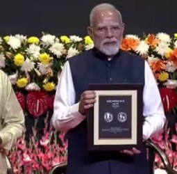 டெல்லியில் நூற்றாண்டு நிறைவு விழாவில் அஞ்சல் தலை வெளியீடு