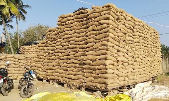 திருவாரூர் மாவட்டத்தில்,நேரடி நெல் கொள்முதல் நிலையங்கள்: நிர்வாக இயக்குனர் நேரில் ஆய்வு