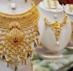 தங்கம் ஒரு சவரன் விலை ரூ.86 ஆயிரத்தை நெருங்கியது  புதிய உச்சத்தில் வெள்ளி