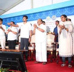 ரூ.88 கோடியில் கட்டப்பட்ட 648 குடியிருப்புகளை துணை முதல்வர் உதயநிதி திறந்து வைத்து பயனாளிகளுக்கு ஆணை