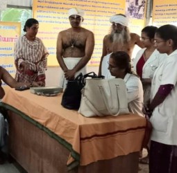 சுவாமி தோப்பில் இலவச ஆயுர்வேத மருத்துவ முகாம்