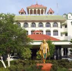 ஆன்லைன் பட்டாசு விற்பனை விளம்பரங்கள் மீது நடவடிக்கை: சைபர் க்ரைம் போலீஸுக்கு உயர் நீதிமன்றம் உத்தரவு