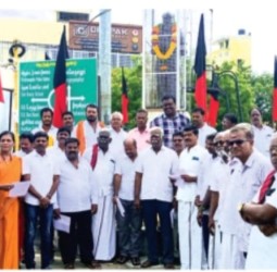 காட்பாடி காந்தி நகரில் பெரியார் பிறந்த நாள் விழா: திமுகவினர் பங்கேற்பு!