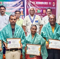 மயிலாடுதுறையில் கிங்ஸ் ரோட்டரி சங்கம் சார்பில் ஆசிரியர்களுக்கு விருது வழங்கும் விழா