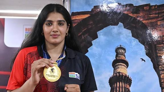 அரையிறுதிக்கு முன்னேறி பதக்கத்தை உறுதி செய்தார் இந்தியாவின் நுபுர்: உலக குத்துச்சண்டை சாம்பியன்ஷிப்