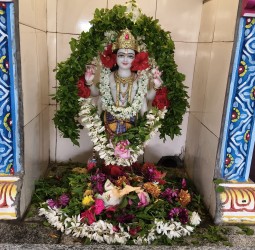 ஸ்ரீ ஸ்வர்ண சத்யநாராயண சுவாமிக்கு ஆவணி மாதம் பௌர்ணமியை முன்னிட்டு அபிஷேகங்கள்