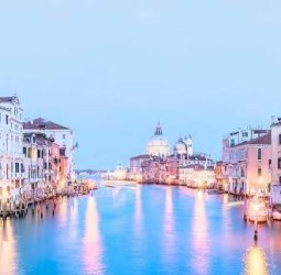 கனவுப் பயணம்: உலகளவில் அதிகம் பேர் விரும்பும் முதல் 5 நாடுகள்!