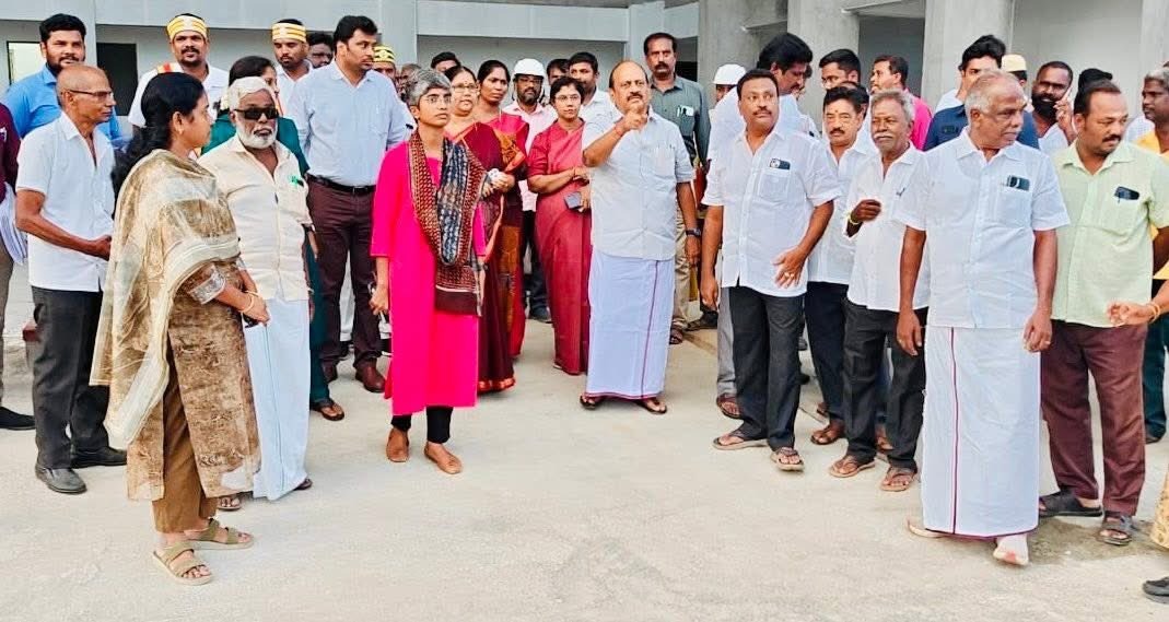 புதிதாக கட்டப்பட்டு வரும் பேருந்து நிலையத்தினை அமைச்சர் தா.மோ.அன்பரசன் ஆய்வு