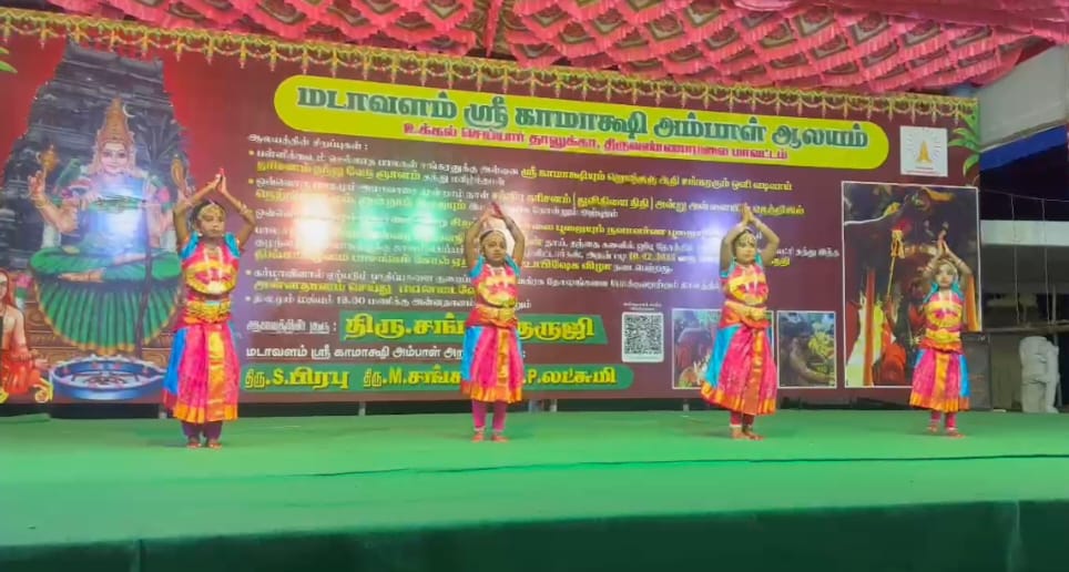உக்கல் அருள்மிகு மடாவளம் ஸ்ரீ காமாட்சி அம்பாள் கோயிலில் நவராத்திரி கொலு