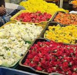 ஓணம் பண்டிகை: களைகட்டிய கோவை பூ மார்க்கெட்