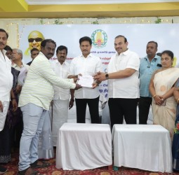 திருச்சி கிழக்கு சட்டமன்றத் தொகுதியில் "உங்களுடன் ஸ்டாலின்" திட்ட முகாமை