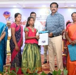 அன்புக்கரங்கள் திட்டத்தினை தொடங்கி வைத்து 276 குழந்தைகளுக்கு மாதம் ரூ.2000 நிதியுதவி