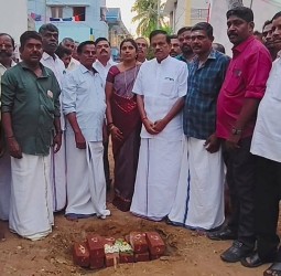 பல்நோக்கு கட்டிடம் கட்ட முன்னாள் அமைச்சர் தளவாய் சுந்தரம் அடிக்கல்