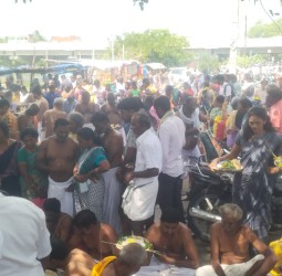 அனுமான் தீர்த்தத்தில் மகாலய அமாவாசை வழிபாடு