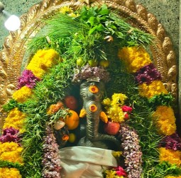 ஆவணி மாதம் மகா சங்கடஹர சதுர்த்தி சிறப்பு வழிபாடு.....