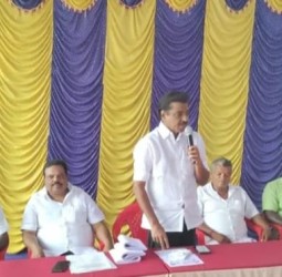 தீவனூர் ஒன்றிய அலுவலகத்தில் மயிலம் வடக்கு மாவட்ட கிளை கழக செயலாளர் ஆலோசனை கூட்டம்