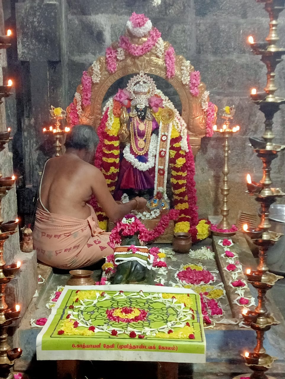 ஸ்ரீ சொர்ணாம்பிகை அம்மனுக்கு நவராத்திரி 6-ஆம் நாள் விழா