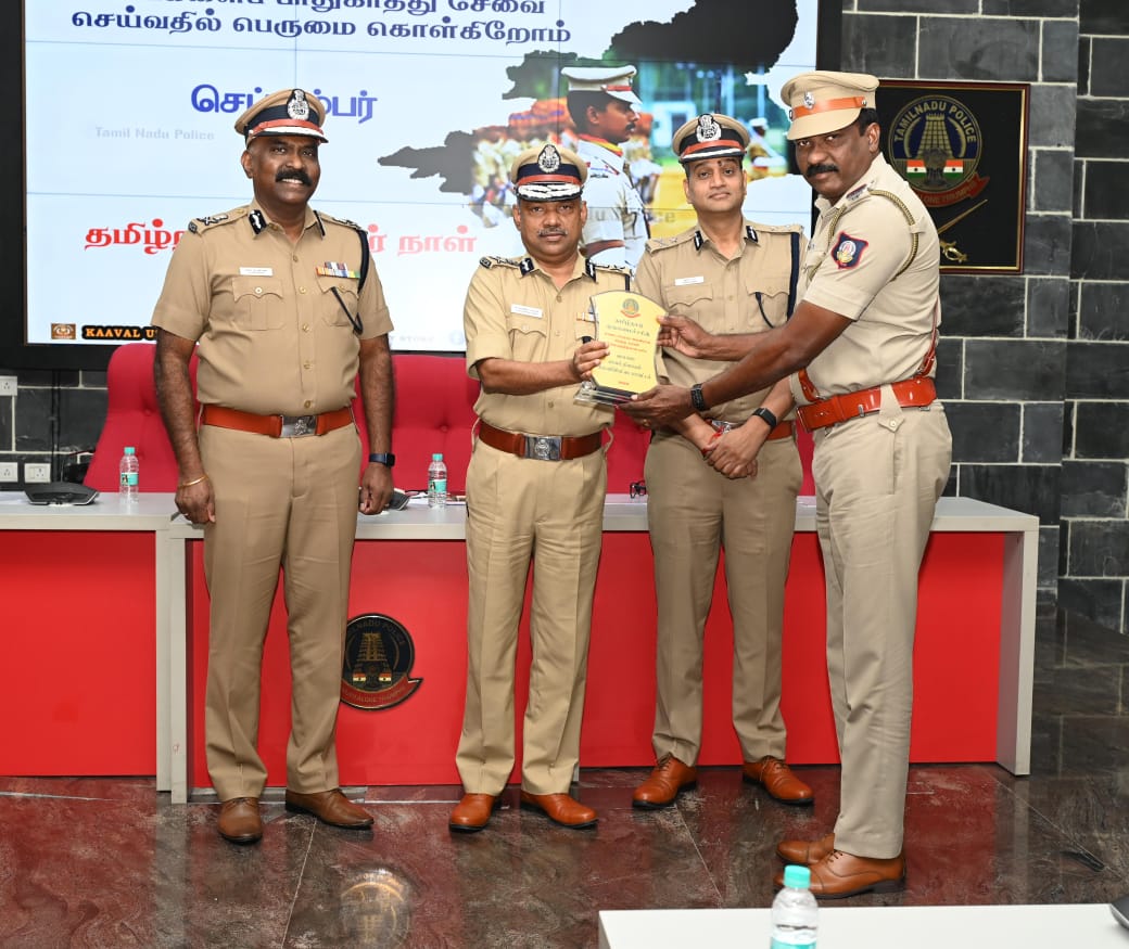 சிறந்த காவல் நிலையத்துக்கான விருது ராணிப்பேட்டை மாவட்டம் வாலாஜா காவல் நிலையத்திற்கு வழங்கப்பட்டது