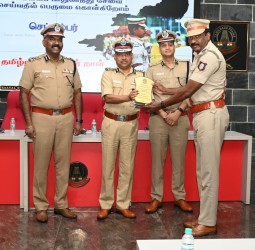 சிறந்த காவல் நிலையத்துக்கான விருது ராணிப்பேட்டை மாவட்டம் வாலாஜா காவல் நிலையத்திற்கு வழங்கப்பட்டது