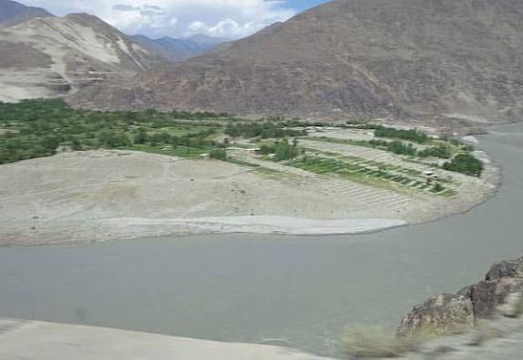 சுரங்கம் அமைத்து வட மாநிலங்களுக்கு சிந்து நதிநீர்: மத்திய அரசு புது திட்டம்!